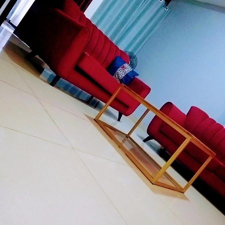 Eika Suites At Acacia Kampala Bagian luar foto