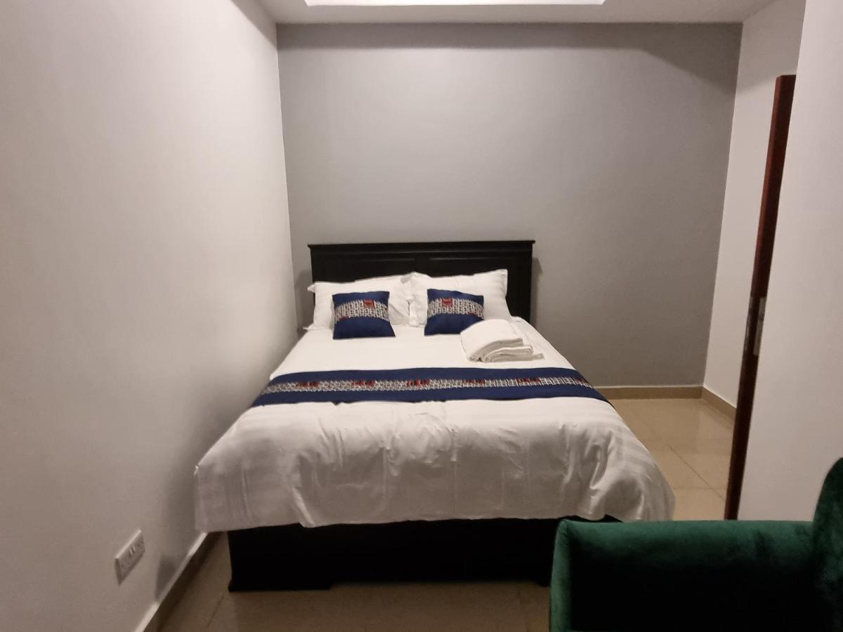 Eika Suites At Acacia Kampala Bagian luar foto