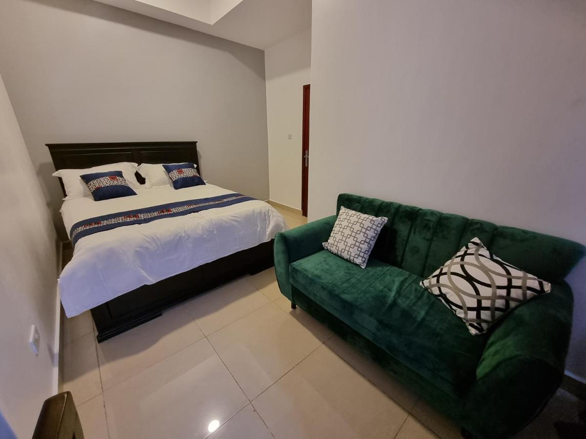 Eika Suites At Acacia Kampala Bagian luar foto