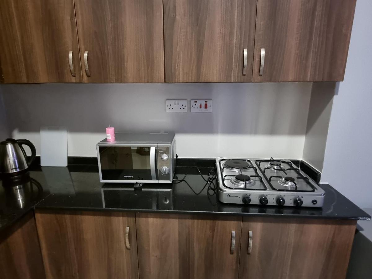 Eika Suites At Acacia Kampala Bagian luar foto