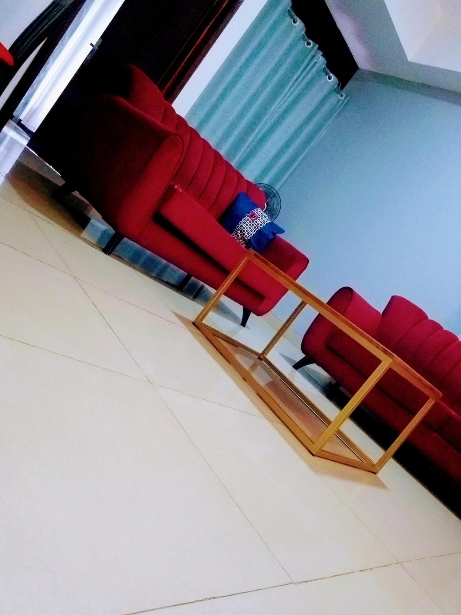 Eika Suites At Acacia Kampala Bagian luar foto